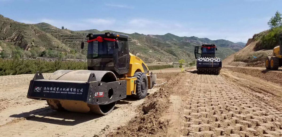 路通壓路機在國內